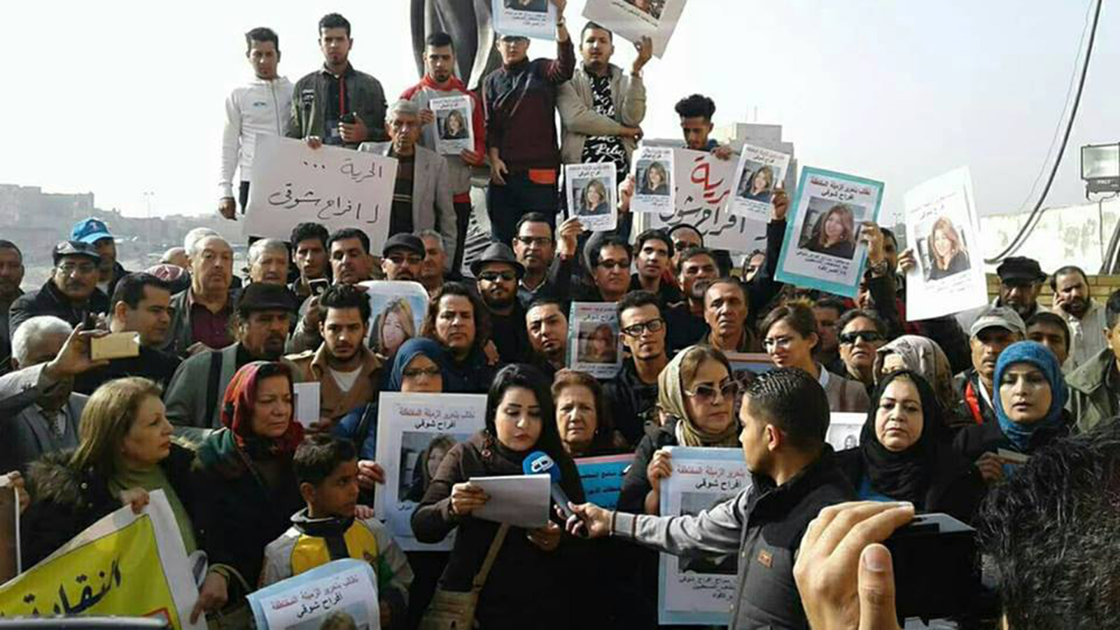 ‪إعلاميات في بغداد للمطالبة بإطلاق صحفية مختطفة‬ (مواقع التواصل)