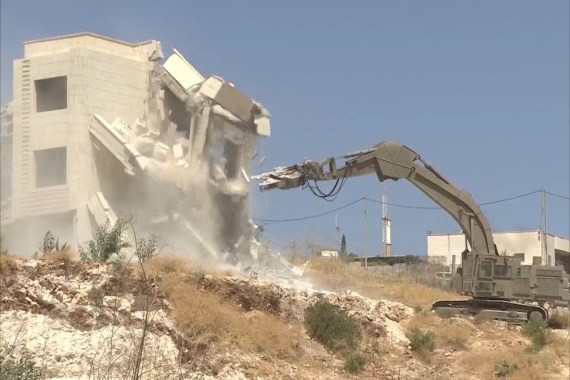 الاحتلال يهدم 16 بناية سكنية جنوب القدس المحتلة