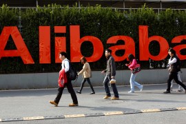 epa07331780 (FILE) - A file photo dated 17 March 2014 showing people walking in the headquarters campus of Alibaba Group, mother company of Chinese e-commerce giants Taobao and Tmall, in Hangzhou, Zhejiang province, China (reissued 30 January 2019). Alibaba ist to release their 4th quarter 2018 results on 30 January 2019. EPA-EFE/CRAB HU