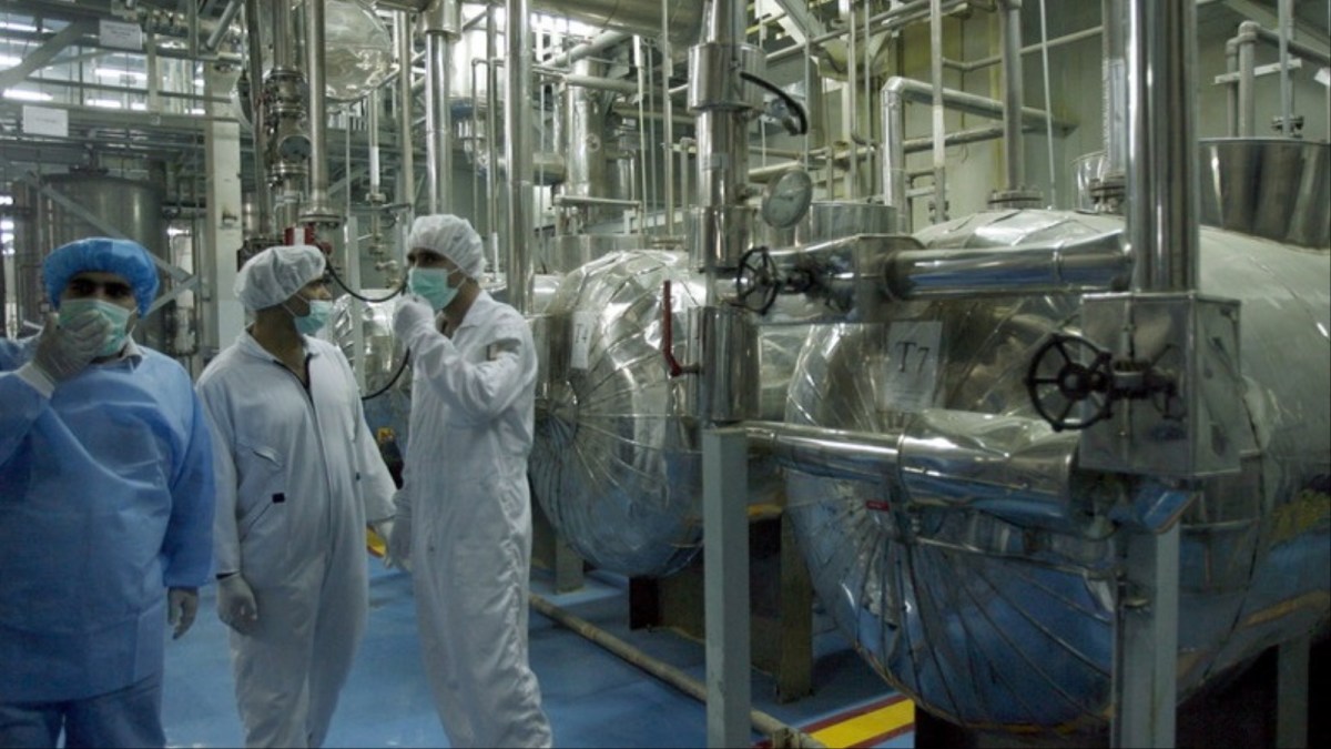 الوكالة الذرية تبحث مع إيران رصد جزيئات يورانيوم عالي التخصيب.. ومسؤول أميركي: 12 يوما تكفي طهران لتجهيز قنبلة نووية | أخبار