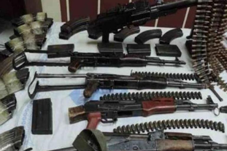 محال لبيع الأسلحة المرخصة في عمان