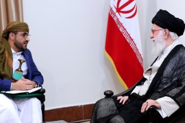 epa07772029 A handout photo made available by the supreme leader official website shows, Iranian supreme leader Ayatollah Ali Khamenei (R) talks to Mohammed Abdul Salam the spokesman of Yemen's Ansar Allah movement (Houthi) in Tehran, Iran, 13 August 2019. Media reported that Khamenei said to Salam that stand with all your power against Saudi Arabia and Emirates conspiracies and don't let them to breakdown Yemen. EPA-EFE/IRANIAN LEADER OFFICE HANDOUT HANDOUT EDITORIAL USE ONLY/NO SALES