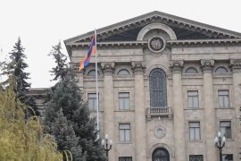 بعد عام من الثورة المخملية بأرمينيا.. ماذا حققت؟