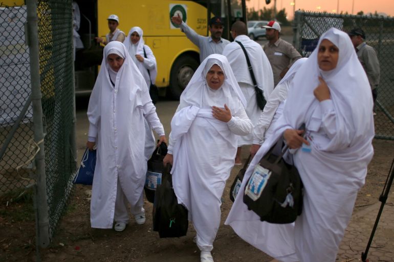 Iranian pilgrims arrive for the annual haj pilgrimage, in Arafat outside the holy city of Mecca, Saudi Arabia August 30, 2017. Picture taken August 30, 2017. REUTERS/Suhaib Salem