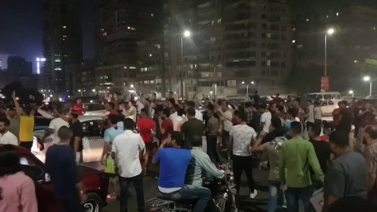 رويترز - مظاهرات القاهرة تطالب بتنحي السيسي