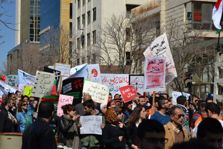محمود الشرعان - الإتفاقية تواجه رفض شعبي ونقابي واسع - احتجاج سابق رفضا للإتفاقية - عمان - مواقع التواصل الإجتماعي