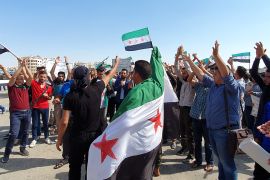مظاهرات في جامعة إدلب رفضا لإعلان تشكيل اللجنة الدستورية السورية