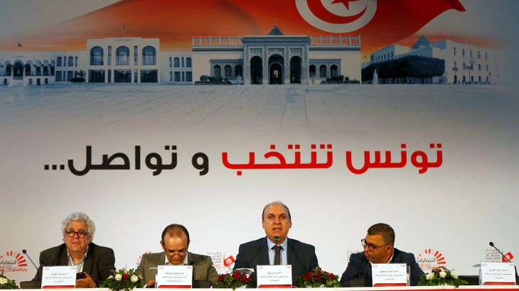 للقصة بقية- تونس.. في مواجهة اختبار الديمقراطية