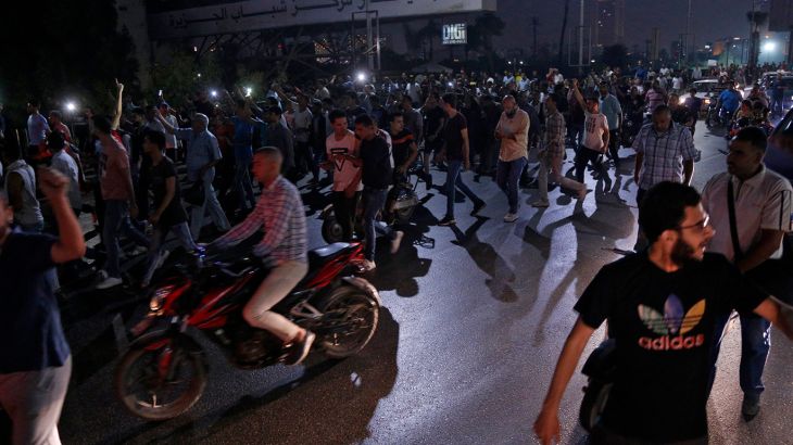 استمرار المظاهرات المطالبة برحيل السيسي في عدة مدن مصرية