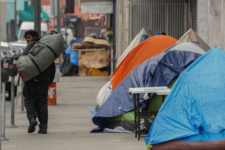 Tents and tarps erected by homeless people are shown along the sidewalks in the skid row area of downtown Los Angeles, California, U.S., June 4, 2019. REUTERS/Mike Blake