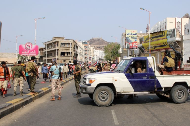 Security forces loyal to Yemen's southern separatists secure the site of a rally, held to show support to the United Arab Emirates amid a standoff with the Saudi-backed government, in the port city of Aden, Yemen September 5, 2019. REUTERS/Fawaz Salman