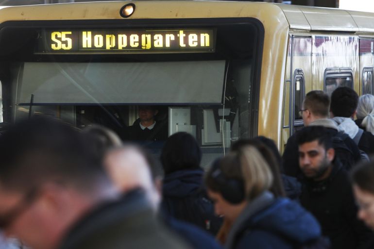 BERLIN, GERMANY - APRIL 01: Commuters wait to get into the Train at Friedrichstrasse S-Bahn Public transport Station on April 1, 2019 in Berlin, Germany. Today's strike hits metro, bus and tram services and is the most severe of strikes the workers have opted for so far this year in an effort to put pressure on management over wages. (Photo by Michele Tantussi/Getty Images)