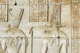 هوس البحث السري عن الآثار في صعيد مصر