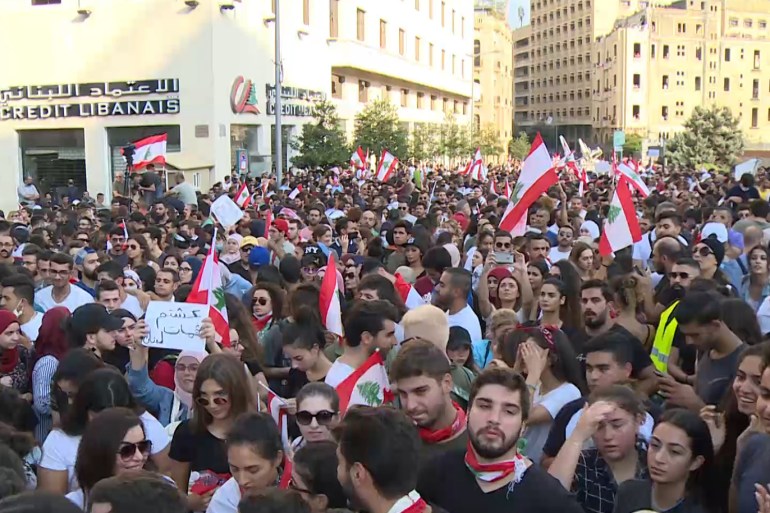 اللبنانيون توحدوا بمطالبهم والسياسيون انقسموا بموافقهم