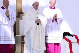 Omran Abdullah - بابا الفاتيكان فرانشيسكو (رويترز) - جاري تجهيزه: اجتماع "الأمازون" بالفاتيكان.. هل يمكن أن نرى قساوسة كاثوليك متزوجين؟