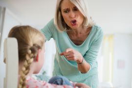 هل يُعدّ الصراخ على الأطفال خطيرا حقا؟