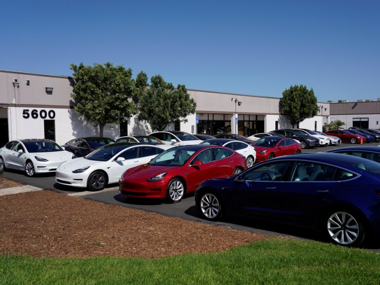 New Tesla vehicles are shown at a delivery center on the last day of the company's third quarter, in San Diego, California, September 30, 2019. REUTERS/Mike Blake