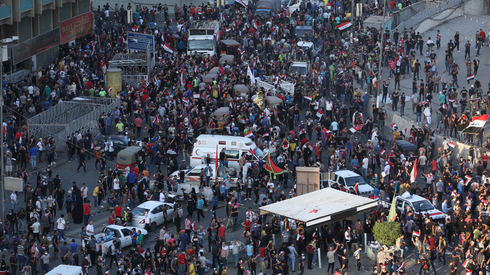 منظر عام لساحة التحرير في بغداد خلال احتجاجات السبت (الأناضول)