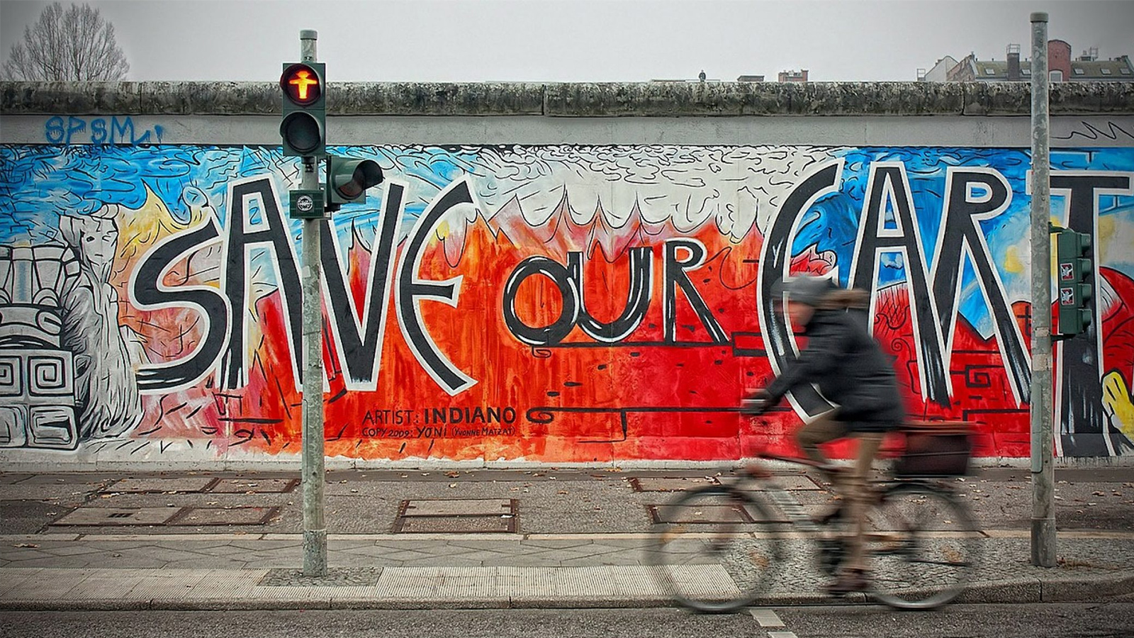 شعارات الحفاظ على البيئة على جدار برلين حاليا (بيكسابي)