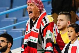 الكرخي أقدم مشجعي بطولات الخليج.
