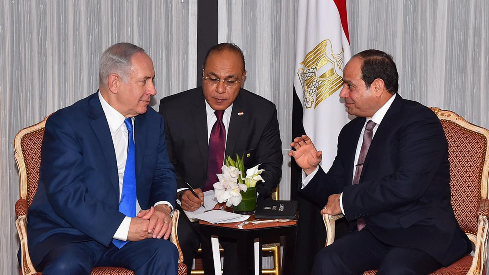 بحسب مراقبين، مصر طلبت مساعدة إسرائيل لحلحلة ملف سد النهضة الشائك (رويترز)