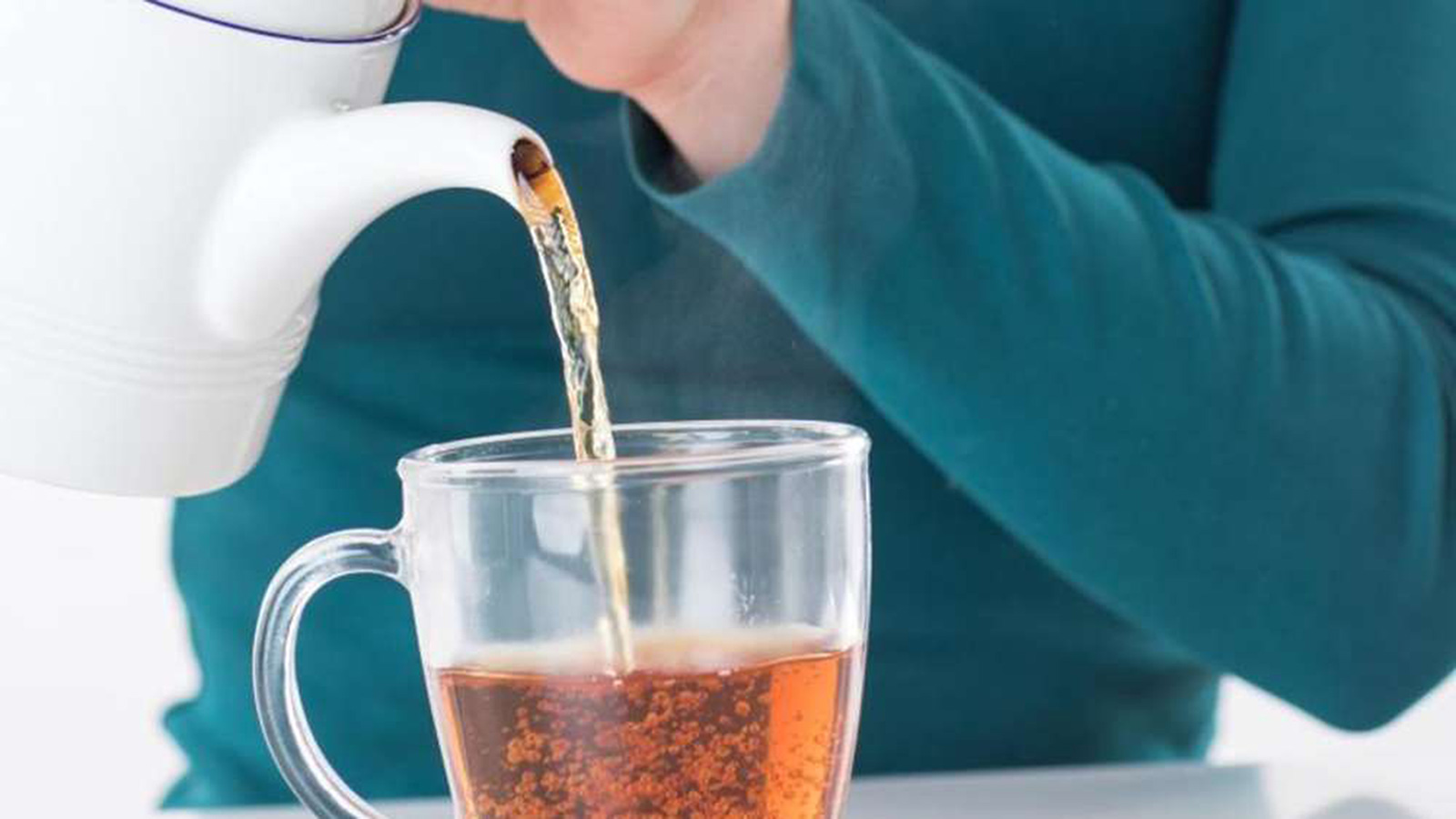 ‪يمكن استعمال شاي الزعتر من الصيدلية عند الإصابة بالسعال‬ (الألمانية)