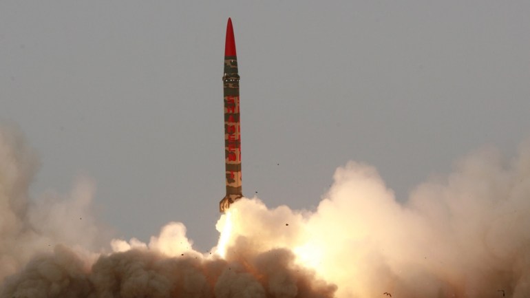 Pakistan's medium-range Shaheen-1 (Haft-IV) ballistic missile takes off during a test flight from undisclosed location in Pakistan January 25, 2008. Pakistan's army chief dismissed on Friday fears that the country's nuclear weapons could fall into the hands of Islamic militants as the military test fired a nuclear-capable missile. REUTERS/Stringer (PAKISTAN)