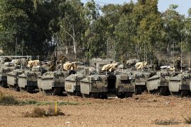 الجيش الإسرائيلي يدفع بتعزيزات عسكرية في قطاع غزة
