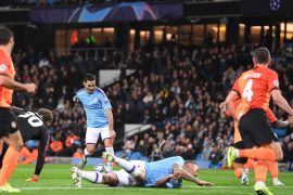 MANCHESTER, ENGLAND - NOVEMBER 26: Ilkay Gundogan of Manchester City scores his team's first goal during the UEFA Champions League group C match between Manchester City and Shakhtar Donetsk at Etihad Stadium on November 26, 2019 in Manchester, United Kingdom. (Photo by Laurence Griffiths/Getty Images)