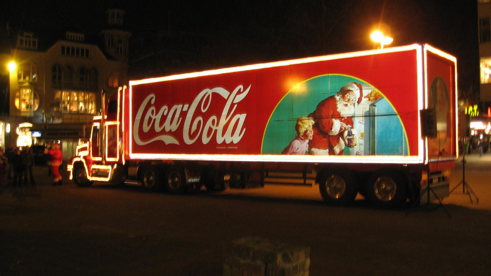 ‪كوكا كولا ربطت إعلانها بالاحتفال بالكريسماس في عام 1937‬ (مواقع التواصل)
