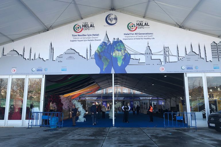 انطلاق معرض "القمة العالمية للحلال" في مدينة إسطنبول