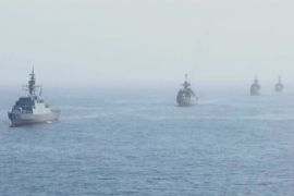 مناورات بحرية بين إيران وروسيا والصين في المحيط الهندي.. ما الرسائل؟