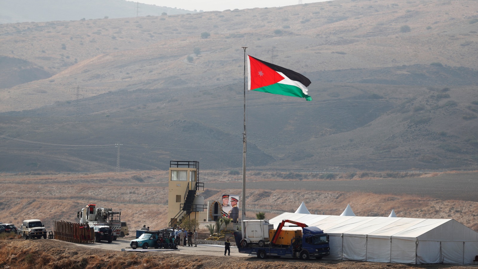‪العلم الأردني في الباقورة المستعادة من إسرائيل‬  (رويترز-أرشيف)
