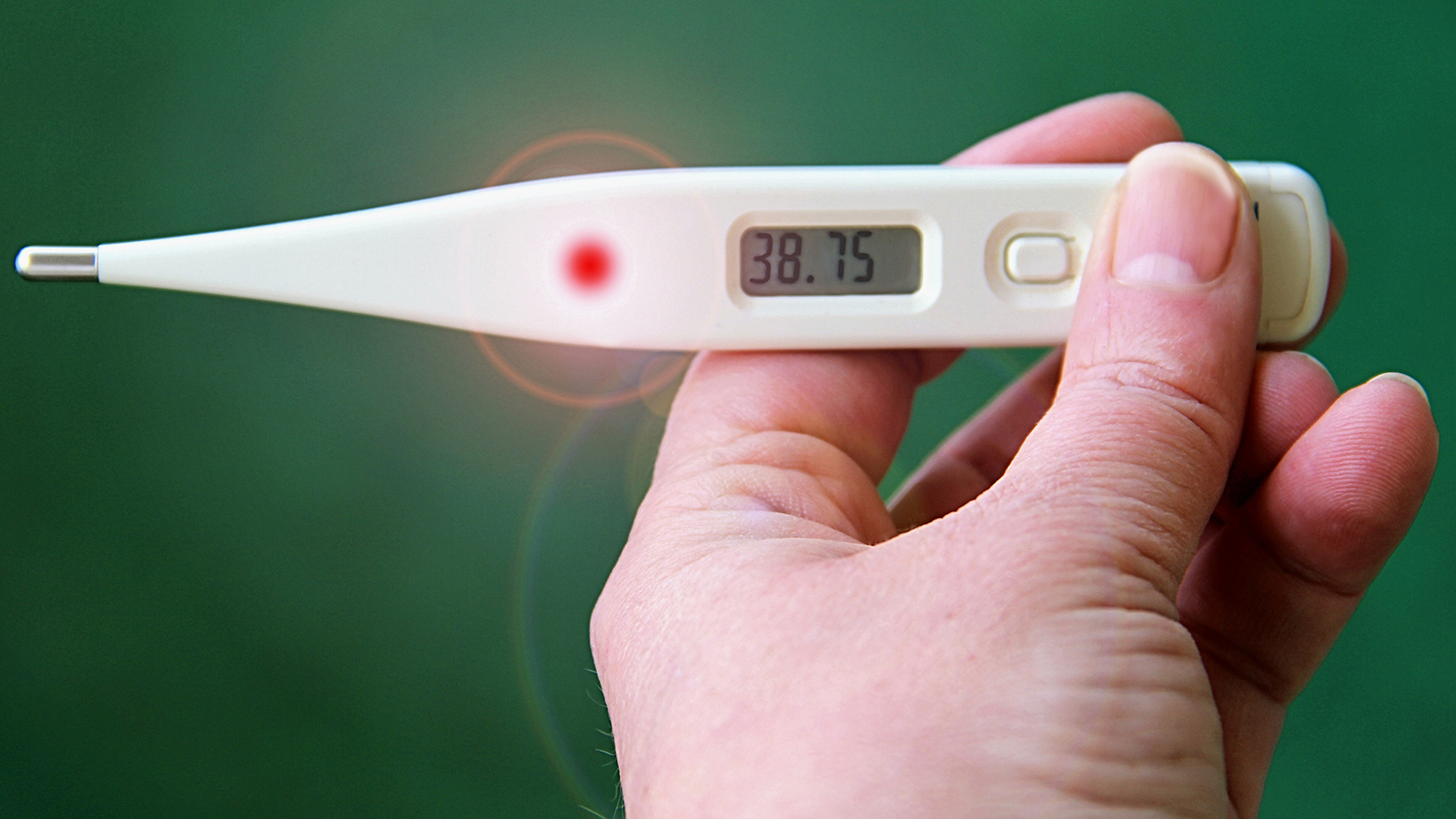 ‪يجب استخدام مقياس حرارة للحفاظ على سلامة الطفل وصحته‬ (بكسابي)
