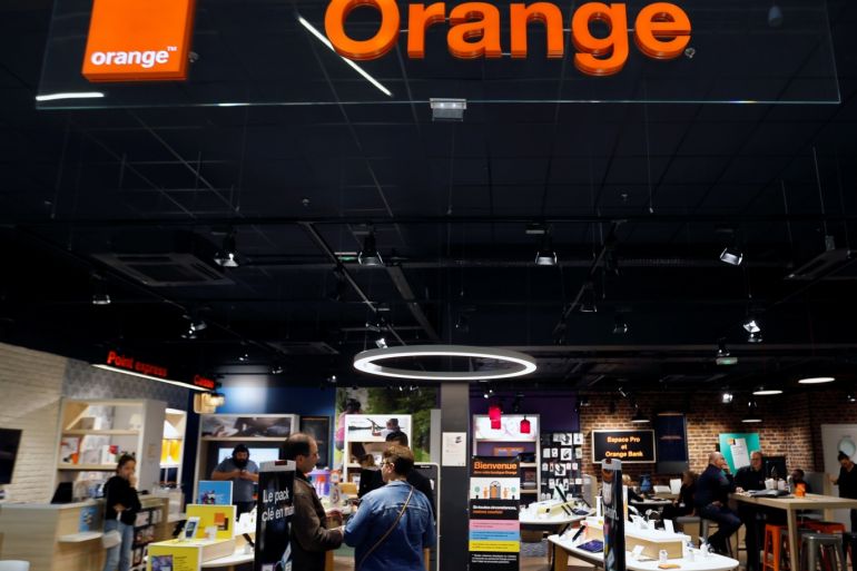 The logo of French telecoms operator Orange is pictured in a retail store in Bordeaux, France, October 29, 2019. REUTERS/Regis Duvignau