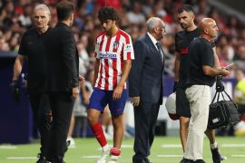 MADRID, SPAIN - AUGUST 18: An injured Joao Felix of Atletico Madrid leaves the pitch during the Liga match between Club Atletico de Madrid and Getafe CF at Wanda Metropolitano on August 18, 2019 in Madrid, Spain. (Photo by Angel Martinez/Getty Images)
