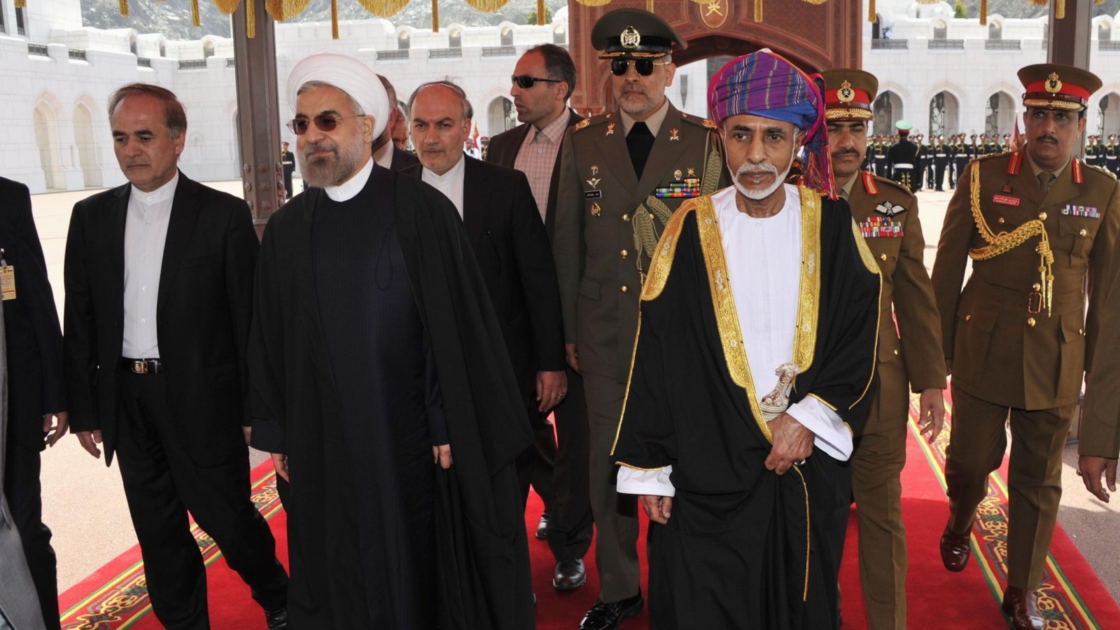 ‪السلطان قابوس حافظ على صداقة الجميع في المحيط الإقليمي‬  (رويترز)