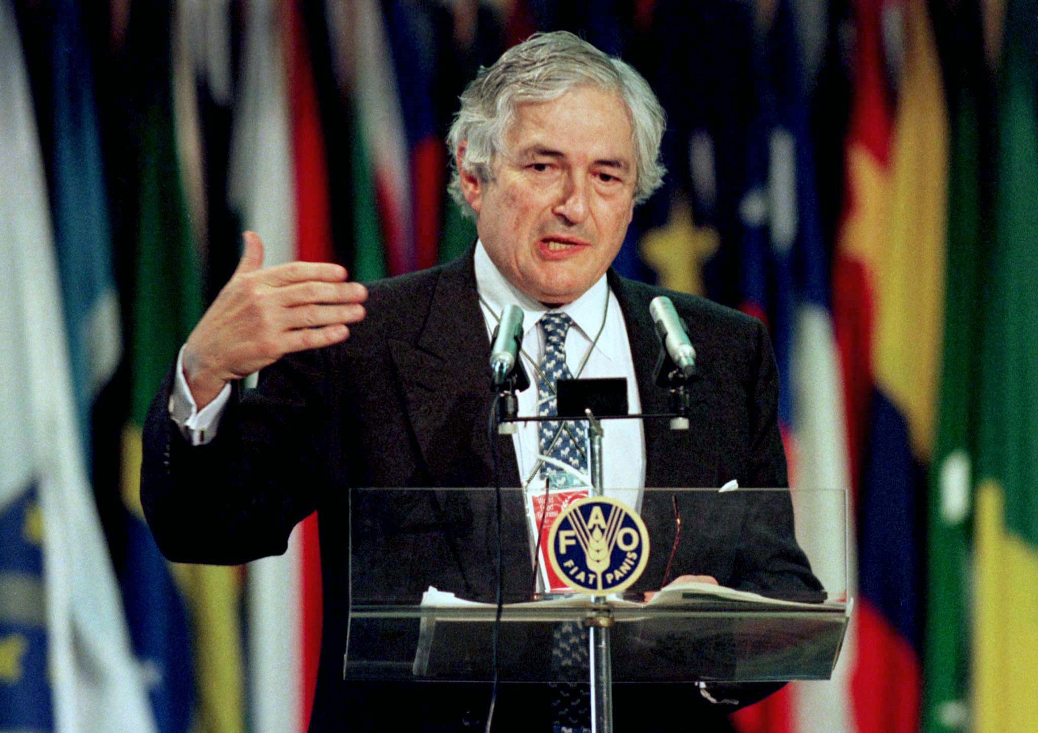 جيمس وولفنسون رئيس البنك الدولي 1996 (رويترز)