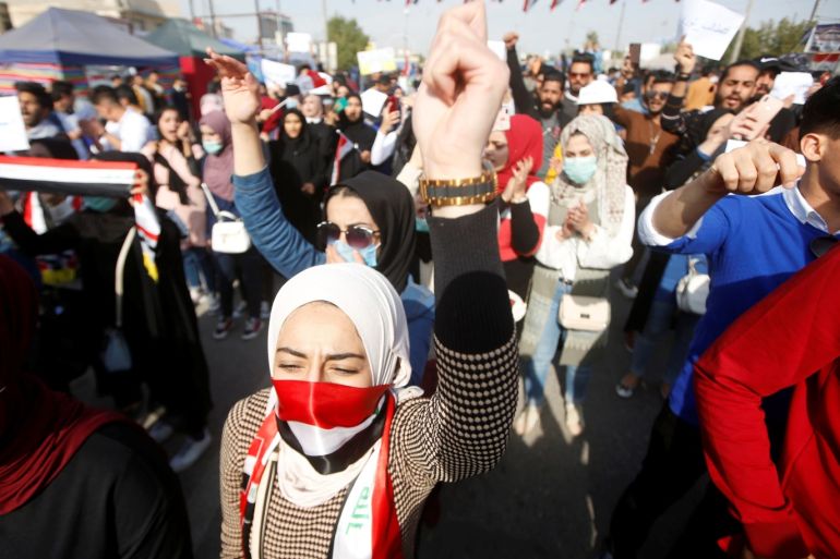 University students attend a protest against the U.S and Iran interventions, in Basra, Iraq January 8, 2020. REUTERS/Essam al-Sudani