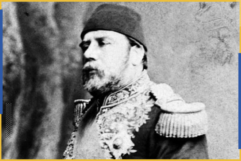 ترك إسماعيل حكم مصر وهي على أعتاب الاحتلال البريطاني، حيث كان أحد الأسباب الرئيسية لتمرّد ضباط الجيش المصري بقيادة أحمد عرابي