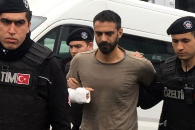 الممثل التركي عدنان كوتش حكم عليه بالسجن 16 عاما -
