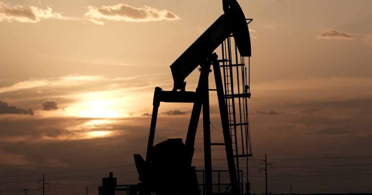 توقعات بوصول النفط إلى 80 دولارا للبرميل رغم ترجيح عودة إمدادات إيران