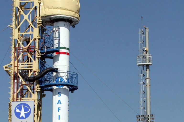 epa02781559 (FILE) A file photo dated 3 February 2009 shows 'The Safir' (Ambassador) satellite-carrier rocket , carrying Iran's 'Omid 2' (Hope) satellite, before its launch at an unknown location in Iran. Iran has launched a fresh space satellite into orbit, state television reported on 15 June 2011. The 'Rassad-1' (Observer) satellite was successfully launched to 260 kilometres above the earth into space and will turn 15 times per day around the earth. The satellite will enable contacts with and transfer pictures to ground stations, the report said. The satellite was fully designed and constructed by Iranian experts, the report added. EPA/STRINGER