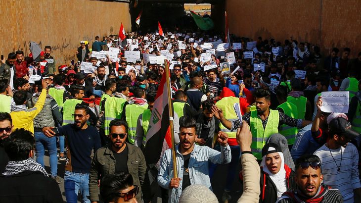 تجدد المواجهات بين أنصار الصدر ومحتجين وعلاوي يلمّح للاعتذار