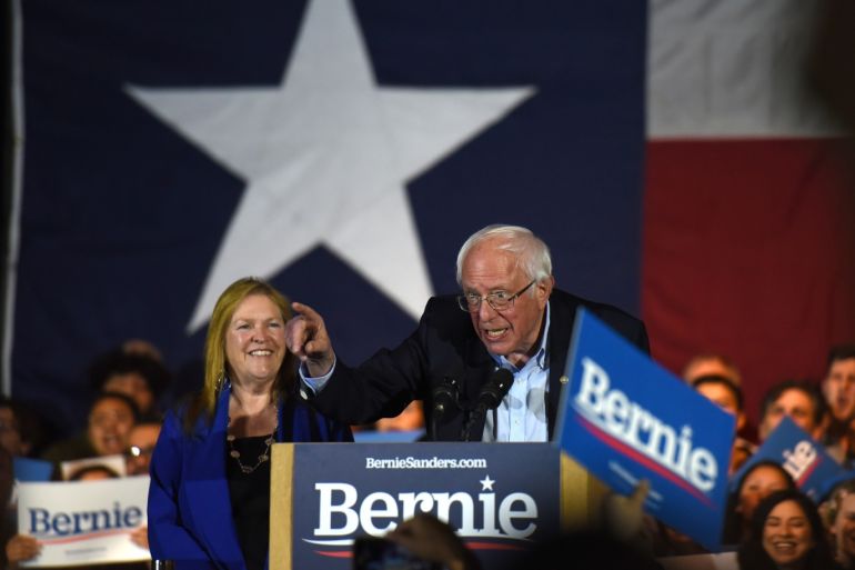 U.S. Democratic presidential candidate Senator Bernie Sanders celebrates with his wife Jane after being declared the winner of the Nevada Caucus as he holds a campaign rally in San Antonio, Texas, U.S., February 22, 2020. REUTERS/Callaghan O'hare