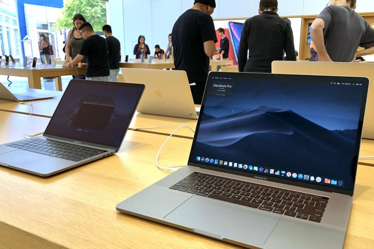 CORTE MADERA, CALIFORNIA - JUNE 27: The MacBook Pro laptop is displayed at an Apple Store on June 27, 2019 in Corte Madera, California. Apple announced a recall of an estimated 432,000 15-inch MacBook Pro laptops due to concerns of overheating batteries that could catch fire. The recall is for 15-inch MacBook Pro laptops sold between September 2015 and February 2017. Justin Sullivan/Getty Images/AFP== FOR NEWSPAPERS, INTERNET, TELCOS & TELEVISION USE ONLY ==