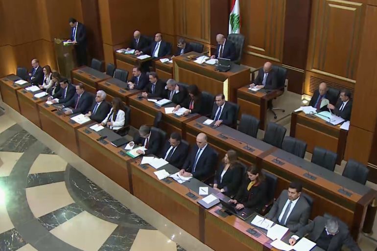 تحديات جمة تواجه الحكومة اللبنانية الجديدة أبرزها الهم الاقتصادي