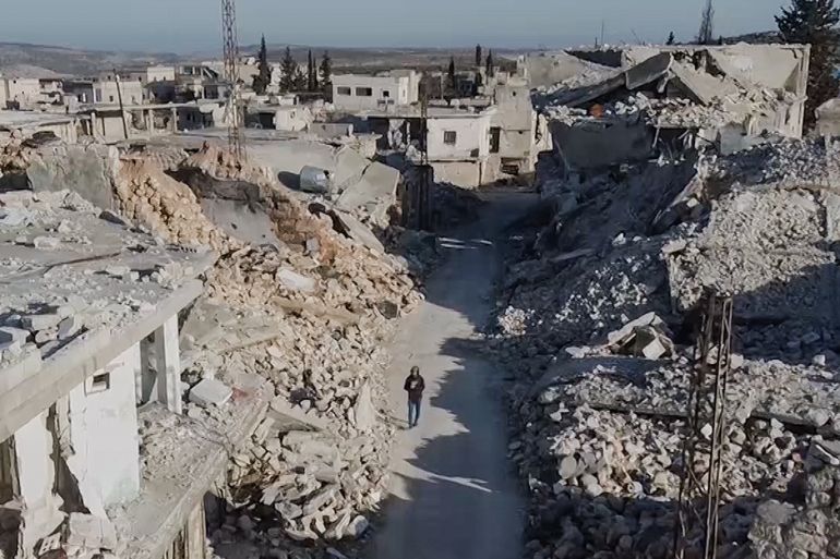 الجزيرة ترصد مشاهد الدمار بريفي إدلب وحلب جراء القصف المتواصل