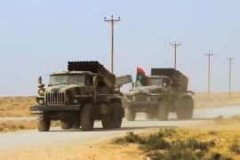 رغم التحذيرات من تفشي كورونا.. حفتر يواصل قتال الليبيين