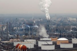 General view of oil tanks and the Bayway Refinery of Phillips 66 in Linden, New Jersey, U.S., March 30, 2020. REUTERS/Mike Segar REFILE - CORRECTING REFINERY NAME